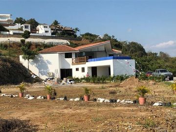 CASA EN VENTA EN CLUB CASA BLANCA ATIZAPAN