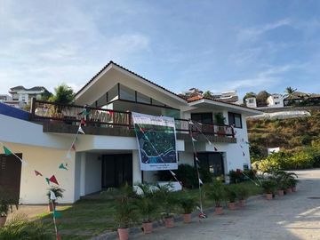 CASA EN VENTA EN CLUB CASA BLANCA ATIZAPAN