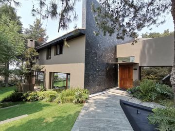 Moderna casa en Hacienda San Martín