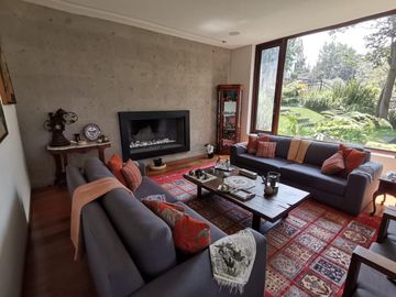 Moderna casa en Hacienda San Martín