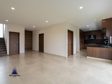 CASA NUEVA EN VENTA, PUNTA TIBURÓN