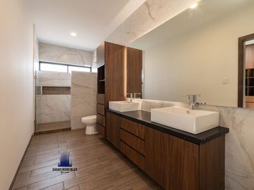 CASA NUEVA EN VENTA, PUNTA TIBURÓN