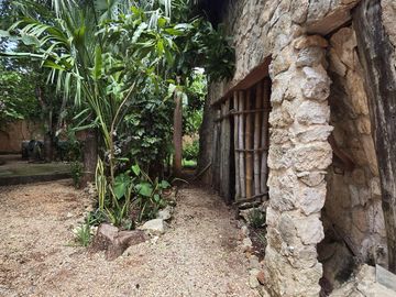 Encantadora Casa Rústica con Piscina y Jardín en Venta | Ek Balam, Yucatán