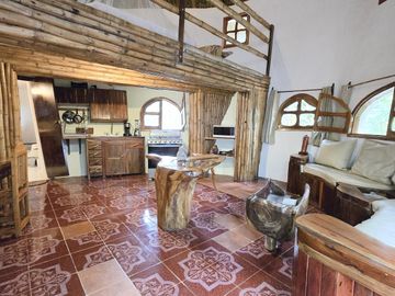Encantadora Casa Rústica con Piscina y Jardín en Venta | Ek Balam, Yucatán