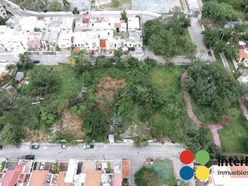 Lote multifamiliar (condominal) en Venta en SM 18, Cancún