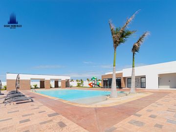 CASA EN VENTA, LOMAS DE LA RIOJA, ESQUINA