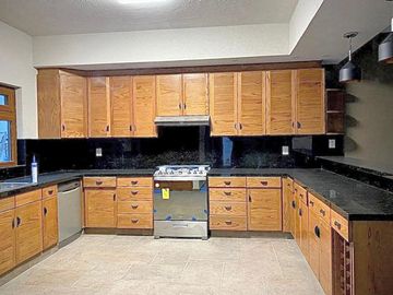 Venta Casa en Fraccionamiento, José G Parres,  Sumiya Jiutepec Morelos