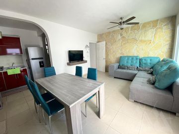 Venta  o Renta Casa sobre Avenida - Palmira Tinguindin, Cuernavaca Mor.
