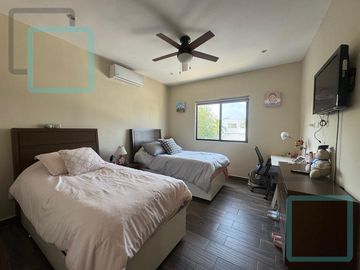 CASA EN VENTA LOS CANTAROS ZONA CARRETERA NACIONAL SANTIAGO