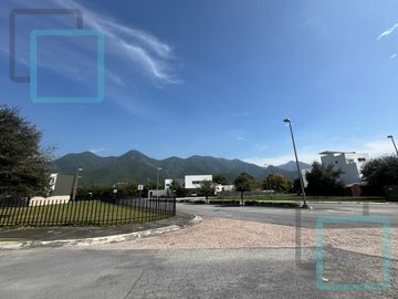 CASA EN VENTA LOS CANTAROS ZONA CARRETERA NACIONAL SANTIAGO