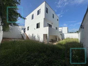 CASA EN VENTA LOS CANTAROS ZONA CARRETERA NACIONAL SANTIAGO