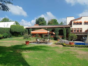 Casa estilo hacienda en Rancho Cortes, Cuernavaca, Morelos