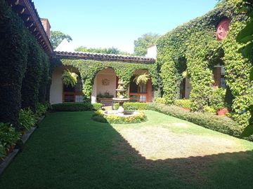 Casa estilo hacienda en Rancho Cortes, Cuernavaca, Morelos
