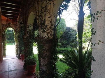 Casa estilo hacienda en Rancho Cortes, Cuernavaca, Morelos