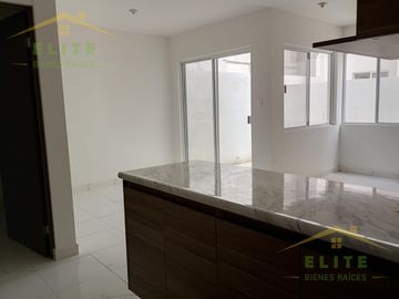 CASA EN VENTA COL. VILLA HERMOSA TAMPICO