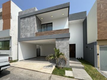Casa en Venta Lomas Residencial