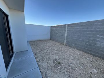 CASA EN VENTA por rinconada colonial VILLA COLONIALES APODACA