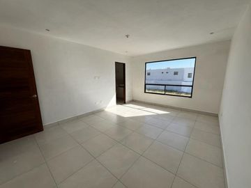 CASA EN VENTA por rinconada colonial VILLA COLONIALES APODACA