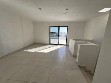 CASA EN VENTA por rinconada colonial VILLA COLONIALES APODACA