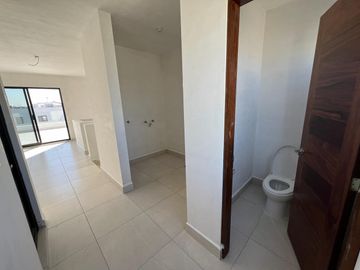 CASA EN VENTA por rinconada colonial VILLA COLONIALES APODACA