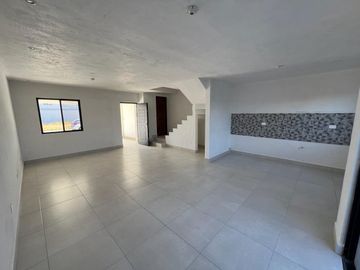 CASA EN VENTA por rinconada colonial VILLA COLONIALES APODACA