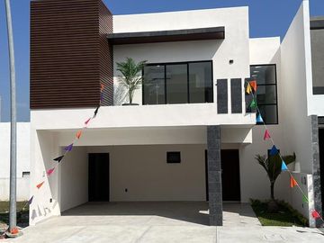 Casa en venta en Lomas del Dorado, Boca del Río, Veracruz