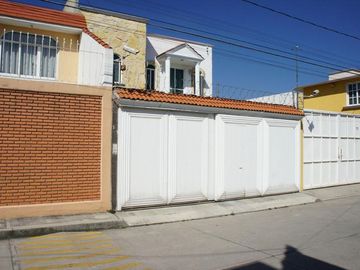 Casa en venta Colonia Azteca, Toluca
