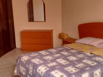 Venta de Casa  Estilo Colonial con Recámara en PB ubicada en Condominio Residencial Sumiya con Seguridad, Jiutepec Morelos