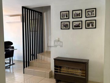 Casa sola en venta en Las Lomas, García, Nuevo León