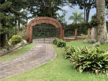 CASA CAMPESTRE EL LIMONAR GIRARDOTA