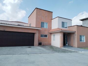 VENTA DE CASA EN RESIDENCIAL HACIENDA SAN ANTONIO EN METEPEC