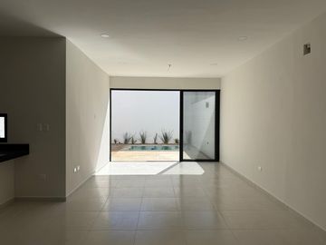 Casa de 3 recámaras con alberca en Cholul, Mérida.