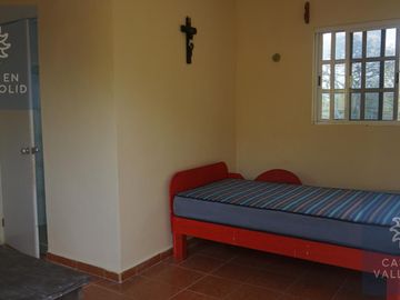 Casa con 4 departamentos en venta