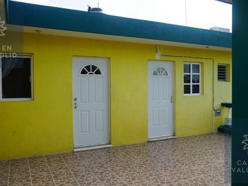Casa con 4 departamentos en venta