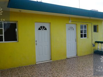 Casa con 4 departamentos en venta