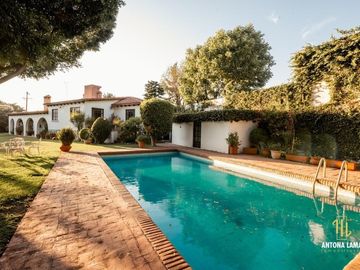 Casa en Venta con Alberca en Zavaleta.