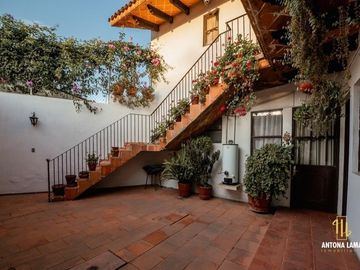 Casa en Venta con Alberca en Zavaleta.