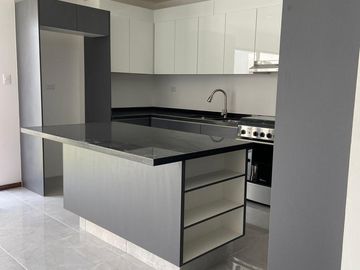 Casa en  venta en Angelopolis Cluster con Alberca
