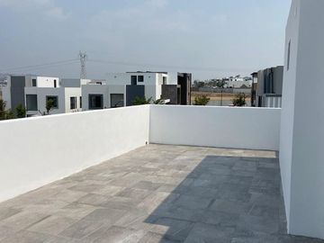 Casa en  venta en Angelopolis Cluster con Alberca