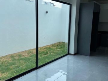 Casa en  venta en Angelopolis Cluster con Alberca