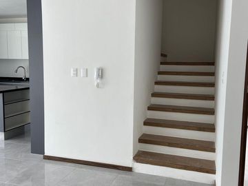 Casa en  venta en Angelopolis Cluster con Alberca