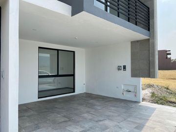 Casa en  venta en Angelopolis Cluster con Alberca