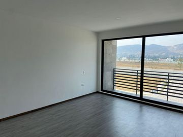 Casa en  venta en Angelopolis Cluster con Alberca