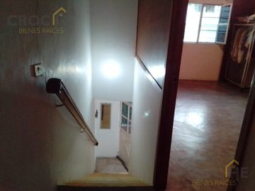 Propiedad en venta en Mártires de Chicago con 2 casas y 1 departamento