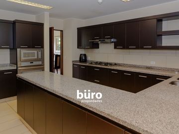 BELLO DEPARTAMENTO EN VENTA EN SAN ISIDRO FLAT CON GRAN JARDÍN