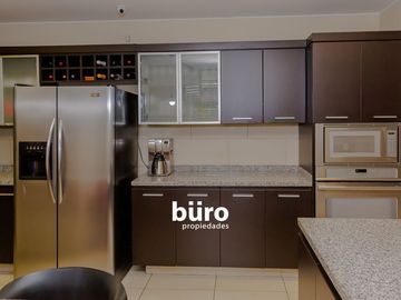 BELLO DEPARTAMENTO EN VENTA EN SAN ISIDRO FLAT CON GRAN JARDÍN