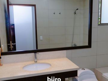 BELLO DEPARTAMENTO EN VENTA EN SAN ISIDRO FLAT CON GRAN JARDÍN
