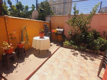 Vende Casa en Pasaje Cerrado 3D 2B Fernandez Albano, La Cisterna