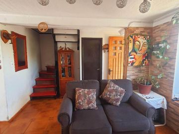 Vende Casa en Pasaje Cerrado 3D 2B Fernandez Albano, La Cisterna