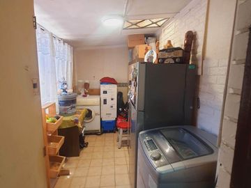 Vende Casa en Pasaje Cerrado 3D 2B Fernandez Albano, La Cisterna
